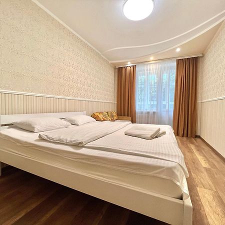 Apartpoltava 100 Квадратних Метрів Затишку В Серці Полтави, Корпусний Парк, Банківський Чек Exteriér fotografie
