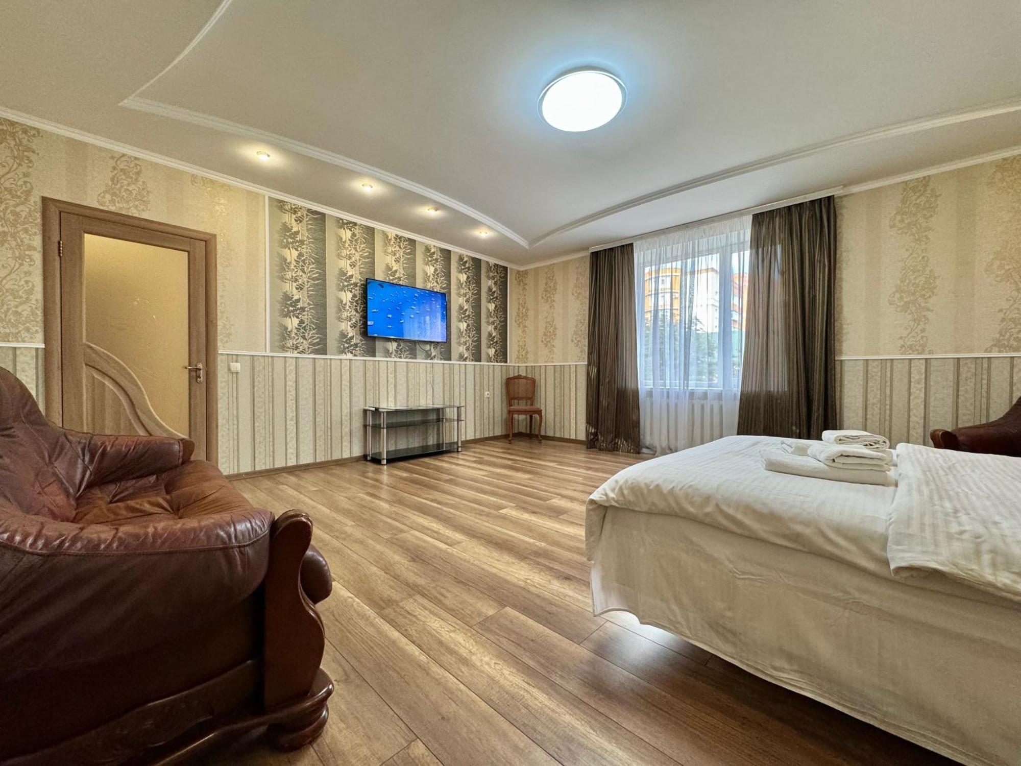 Apartpoltava 100 Квадратних Метрів Затишку В Серці Полтави, Корпусний Парк, Банківський Чек Exteriér fotografie